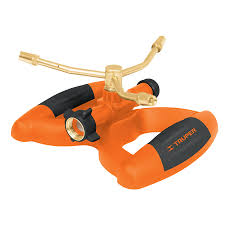 Aspersor tres brazos, base plástica.